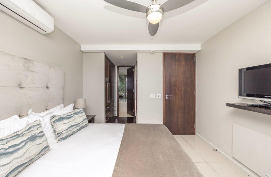 4 Bedroom Property for Sale in Waves Edge Western Cape